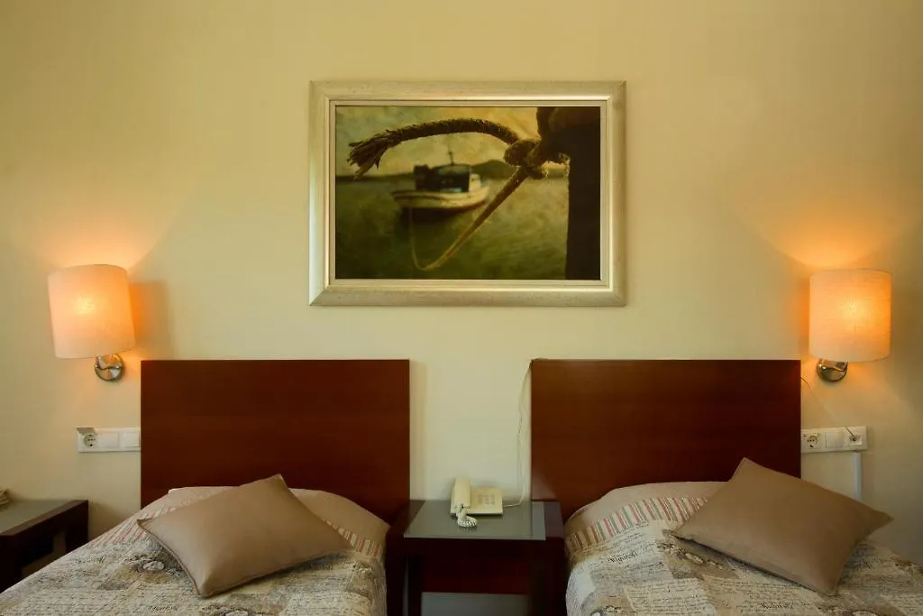 اكياكا Summer Hotel