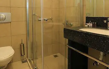 اكياكا Summer Hotel