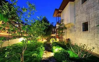 اكياكا Summer Hotel